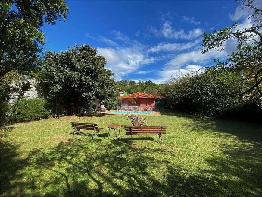 Foto 1 de Casa com 3 Quartos à venda, 285m² em Granja Viana, Carapicuíba