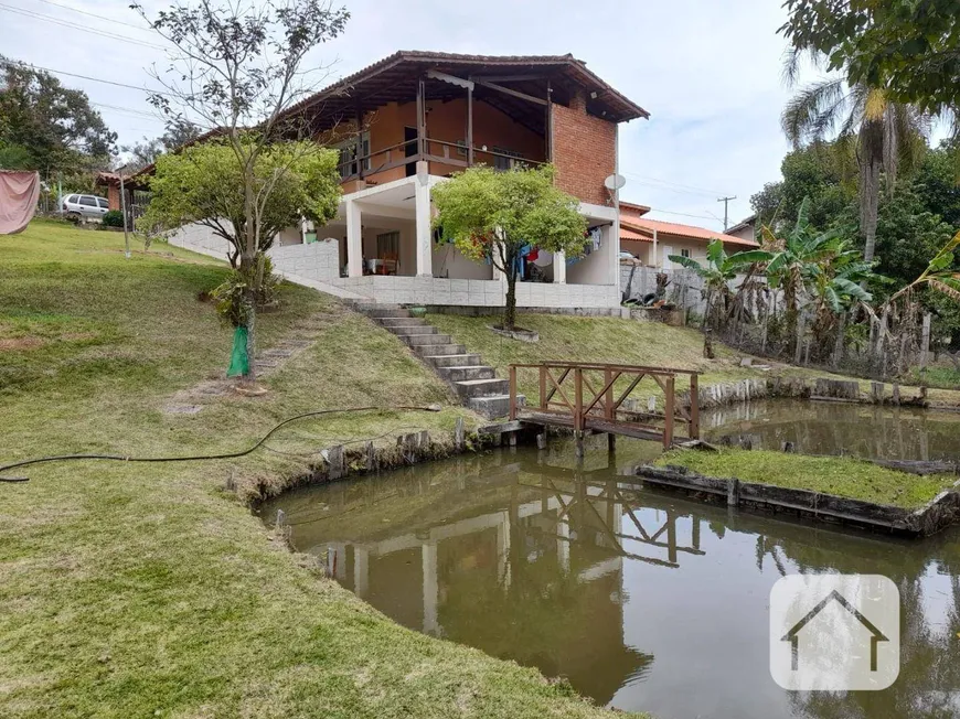 Foto 1 de Fazenda/Sítio com 3 Quartos à venda, 250m² em Sitio Moenda, Itatiba