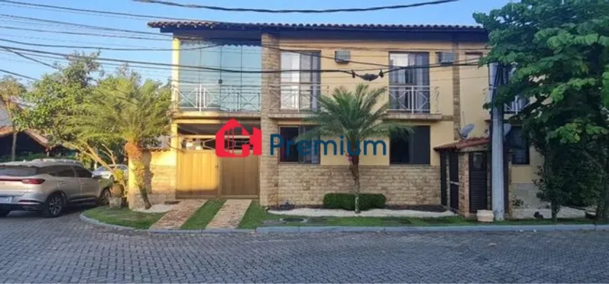 Foto 1 de Casa de Condomínio com 4 Quartos à venda, 250m² em Jacarepaguá, Rio de Janeiro