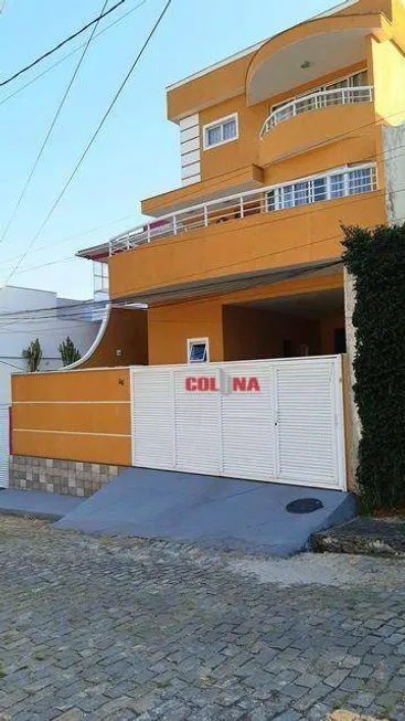 Foto 1 de Casa de Condomínio com 4 Quartos à venda, 220m² em Arsenal, São Gonçalo