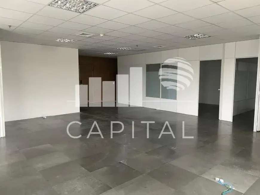 Foto 1 de Sala Comercial para venda ou aluguel, 127m² em Alphaville, Barueri