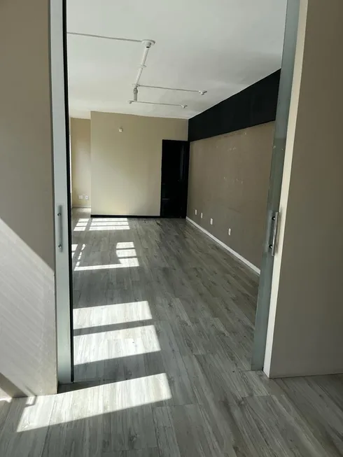 Foto 1 de Sala Comercial para venda ou aluguel, 50m² em Santa Efigênia, Belo Horizonte