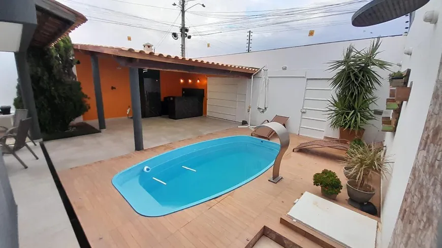 Foto 1 de Casa com 3 Quartos à venda, 200m² em Antonio Cassimiro, Petrolina
