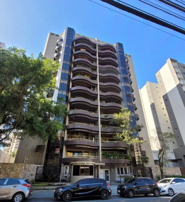 Foto 1 de Apartamento com 3 Quartos à venda, 197m² em Atiradores, Joinville