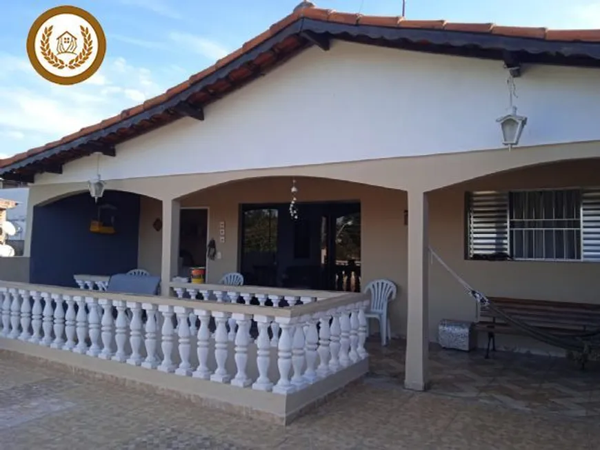 Foto 1 de Casa com 3 Quartos à venda, 250m² em Jardim Cruzeiro Gleba B, Mairinque