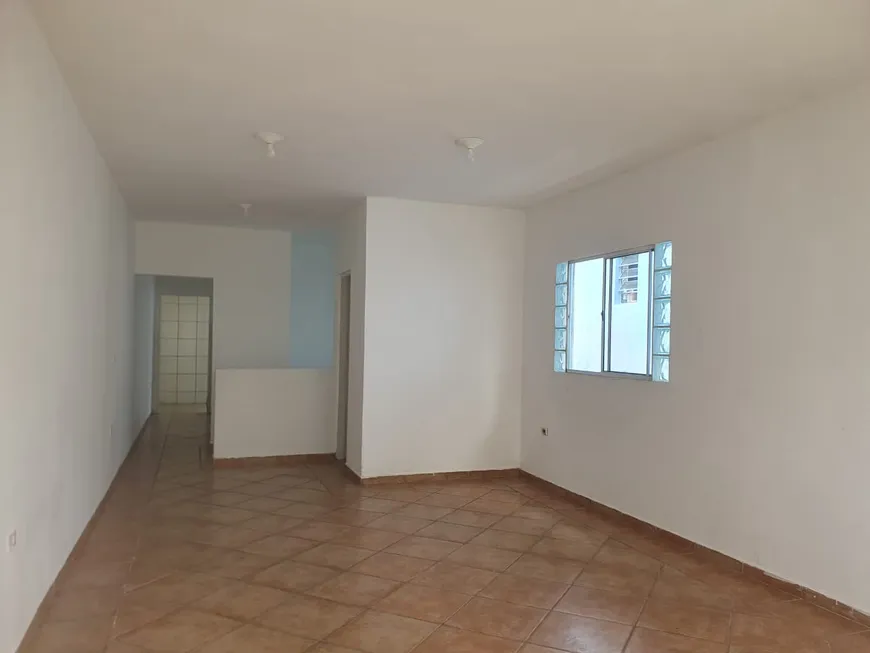 Foto 1 de Casa com 3 Quartos para alugar, 144m² em Vila Nova Socorro, Mogi das Cruzes