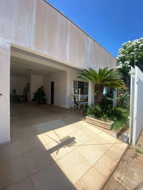 Foto 1 de Casa com 3 Quartos à venda, 150m² em CPA III, Cuiabá