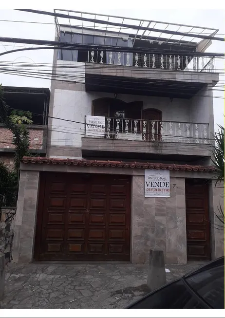 Foto 1 de Sobrado com 4 Quartos à venda, 324m² em Olaria, Rio de Janeiro