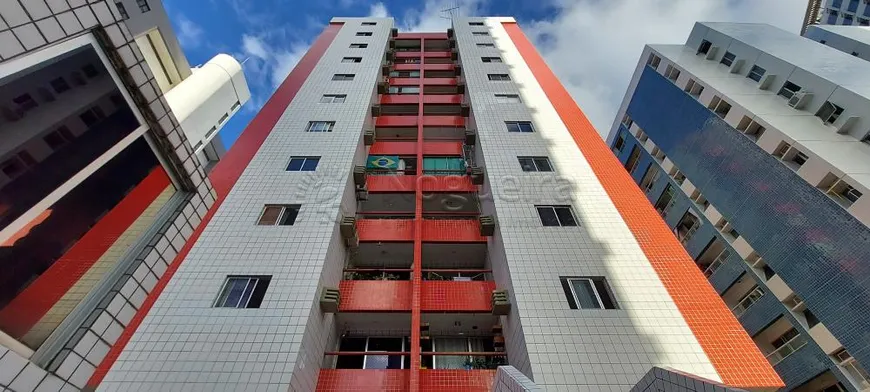 Foto 1 de Apartamento com 3 Quartos à venda, 69m² em Boa Viagem, Recife