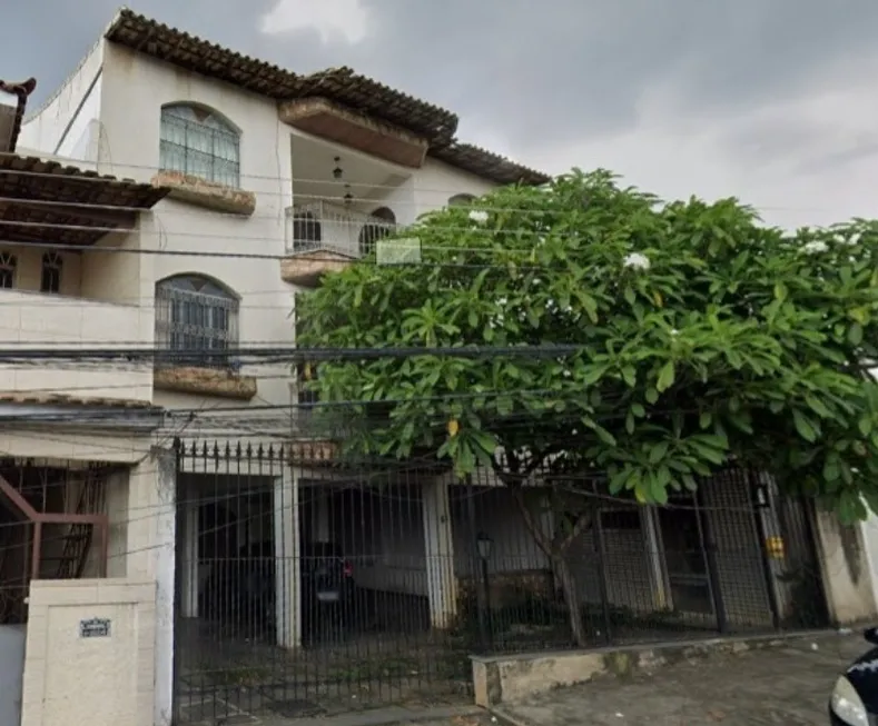 Foto 1 de Casa com 4 Quartos à venda, 225m² em Bento Ribeiro, Rio de Janeiro