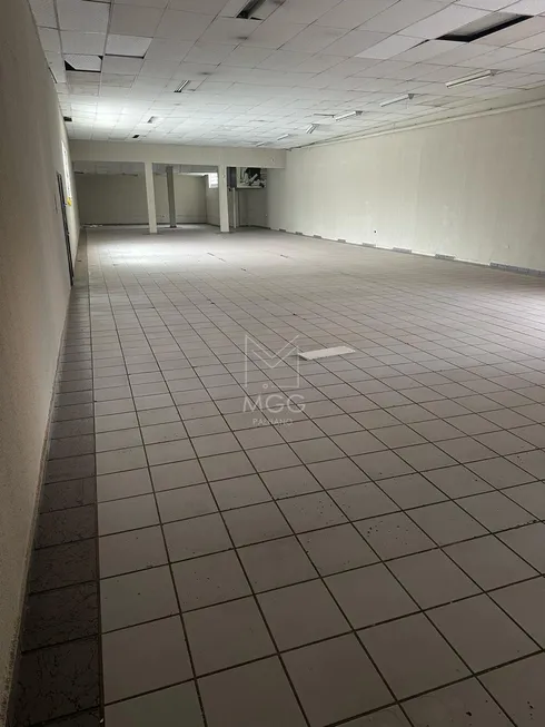 Foto 1 de Sala Comercial com 1 Quarto para alugar, 480m² em Jardim Palmares, Londrina