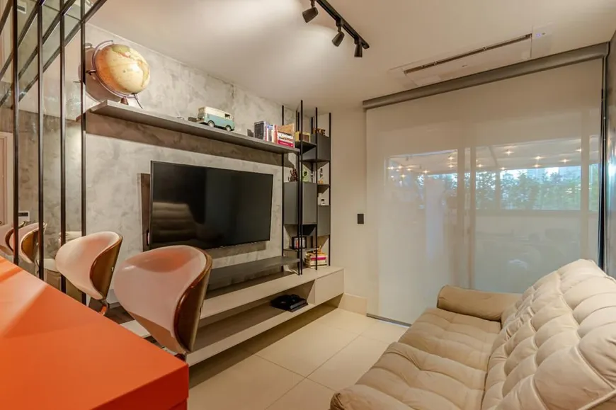 Foto 1 de Apartamento com 1 Quarto à venda, 60m² em Campo Belo, São Paulo