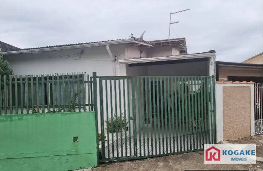 Foto 1 de Casa com 8 Quartos à venda, 271m² em Jardim São Dimas, São José dos Campos