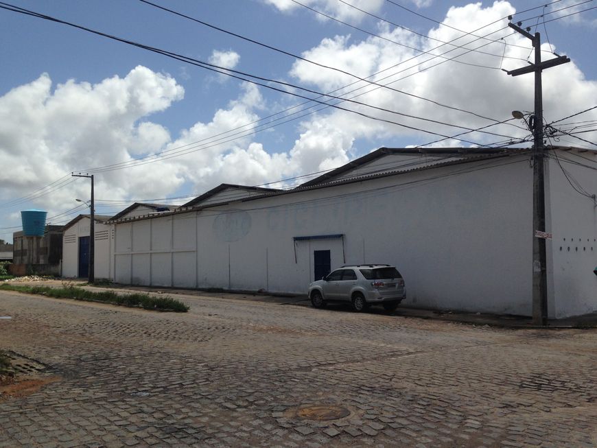 Foto 1 de Galpão/Depósito/Armazém para venda ou aluguel, 1756m² em Parque de Exposições, Parnamirim
