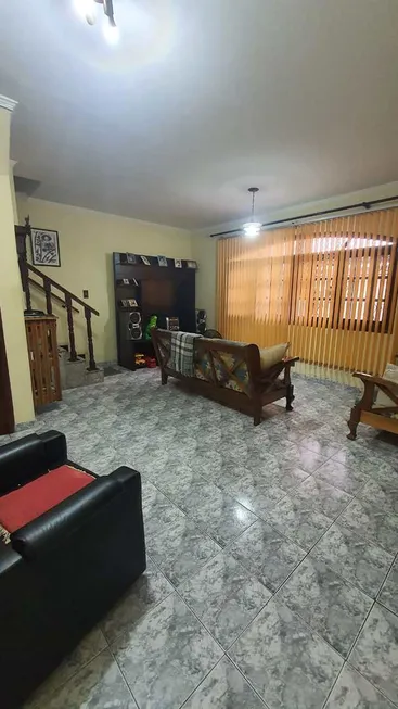 Foto 1 de Casa com 3 Quartos para alugar, 120m² em Boqueirão, Praia Grande