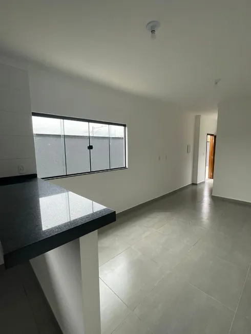 Foto 1 de Casa com 2 Quartos à venda, 72m² em Parque Residencial Helvetia, Taubaté