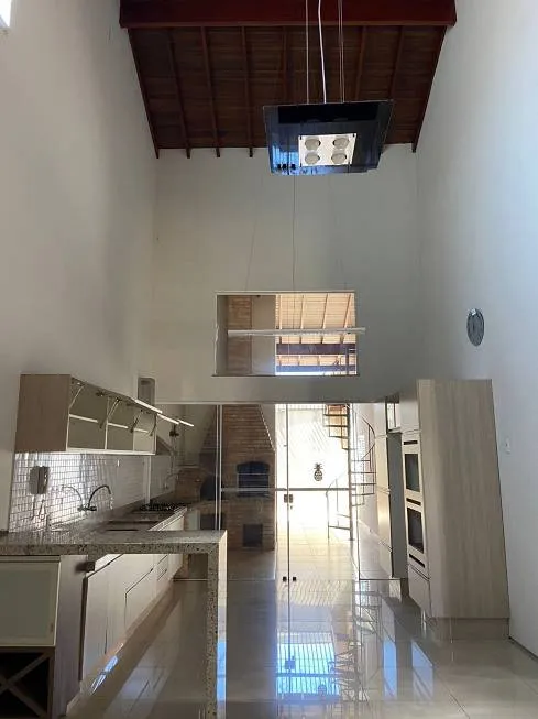 Foto 1 de Casa com 2 Quartos à venda, 192m² em Centro, Taboão da Serra