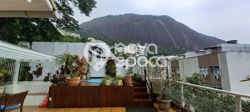 Foto 1 de Casa com 4 Quartos à venda, 440m² em Lagoa, Rio de Janeiro