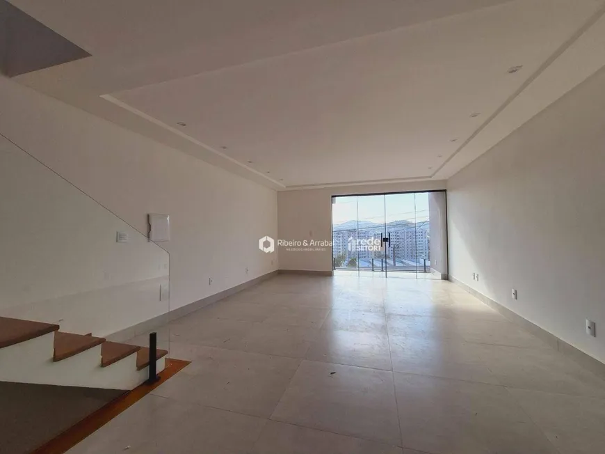 Foto 1 de Casa de Condomínio com 3 Quartos à venda, 200m² em Santa Catarina, Juiz de Fora