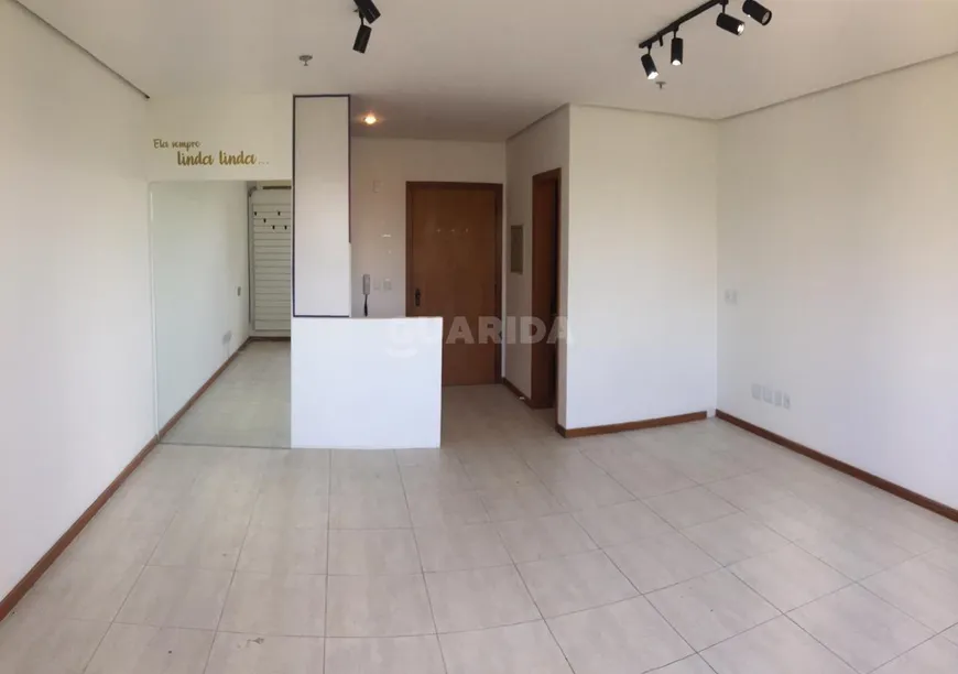 Foto 1 de Sala Comercial para alugar, 34m² em Auxiliadora, Porto Alegre