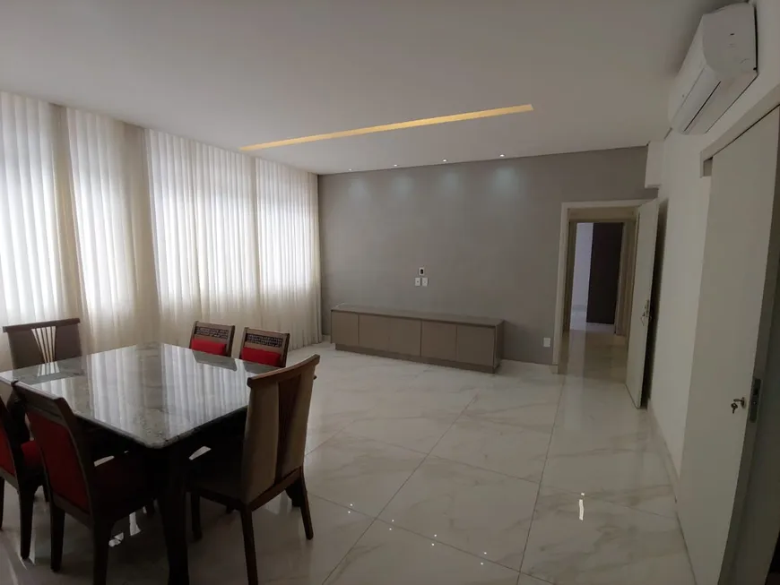 Foto 1 de Apartamento com 3 Quartos para alugar, 130m² em Funcionários, Belo Horizonte