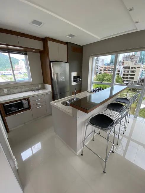 Foto 1 de Apartamento com 3 Quartos à venda, 100m² em Centro, Itapema