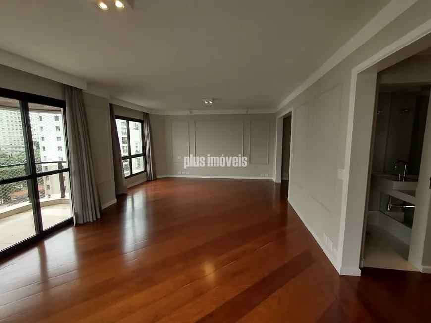 Foto 1 de Apartamento com 3 Quartos para venda ou aluguel, 198m² em Vila Nova Conceição, São Paulo
