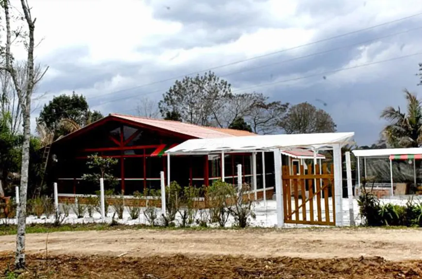 Foto 1 de Fazenda/Sítio à venda, 100m² em Itajacuru, Colombo