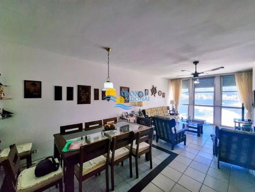 Foto 1 de Apartamento com 3 Quartos à venda, 160m² em Praia das Pitangueiras, Guarujá