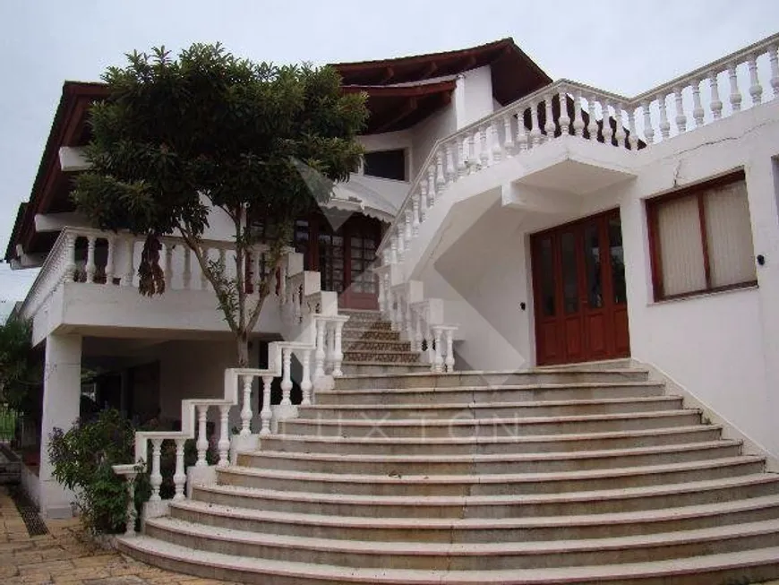 Foto 1 de Casa com 4 Quartos à venda, 903m² em Chácara das Pedras, Porto Alegre