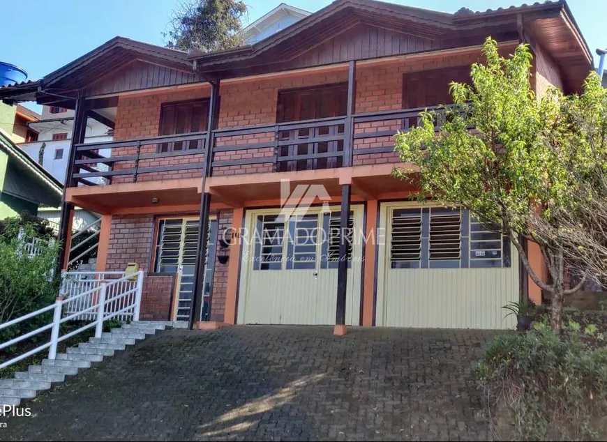 Foto 1 de Casa com 4 Quartos à venda, 308m² em Floresta, Gramado