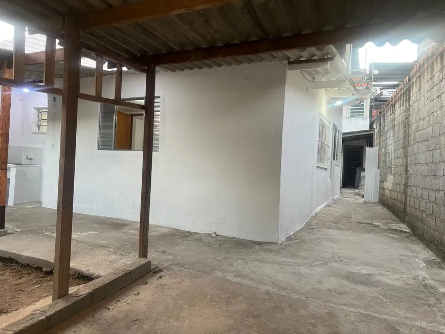 Foto 1 de Casa com 2 Quartos para alugar, 50m² em Jardim Paulista, Itapevi