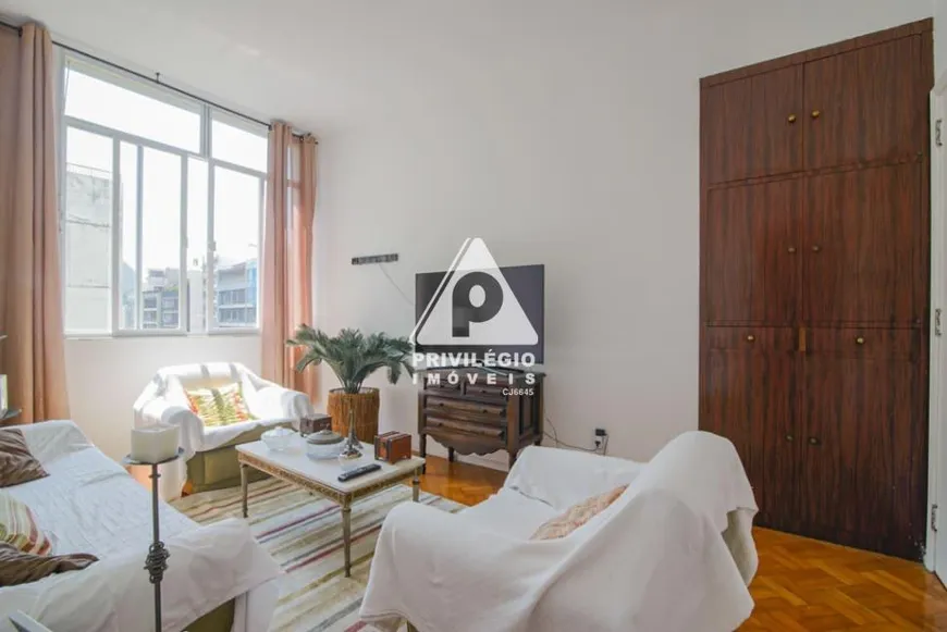 Foto 1 de Apartamento com 2 Quartos à venda, 95m² em Copacabana, Rio de Janeiro