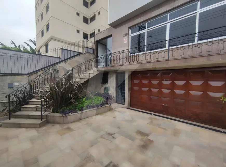 Foto 1 de Sobrado com 3 Quartos para alugar, 240m² em Jardim São Paulo, São Paulo