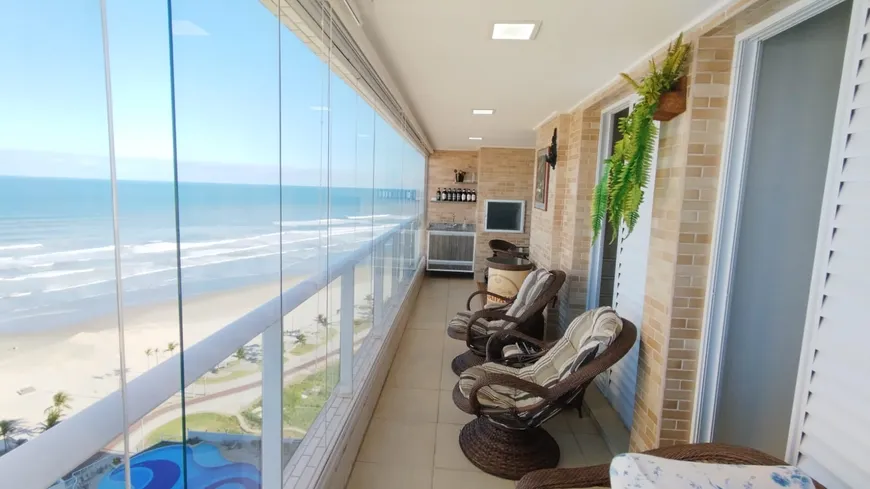 Foto 1 de Apartamento com 3 Quartos à venda, 98m² em Mirim, Praia Grande