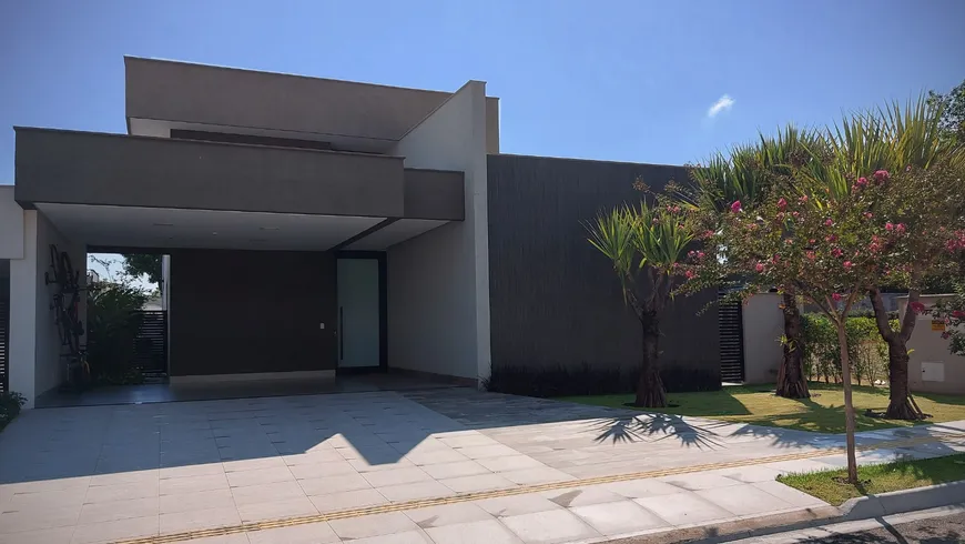 Foto 1 de Casa de Condomínio com 3 Quartos à venda, 203m² em PORTAL DO SOL GREEN, Goiânia