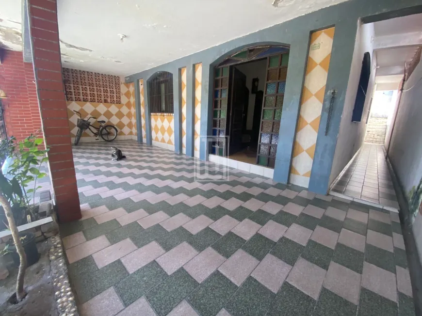 Foto 1 de Casa com 13 Quartos à venda, 200m² em Vila Amelia, São Sebastião