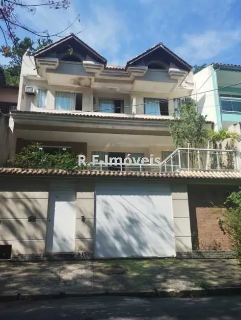 Foto 1 de Casa de Condomínio com 4 Quartos à venda, 230m² em  Vila Valqueire, Rio de Janeiro