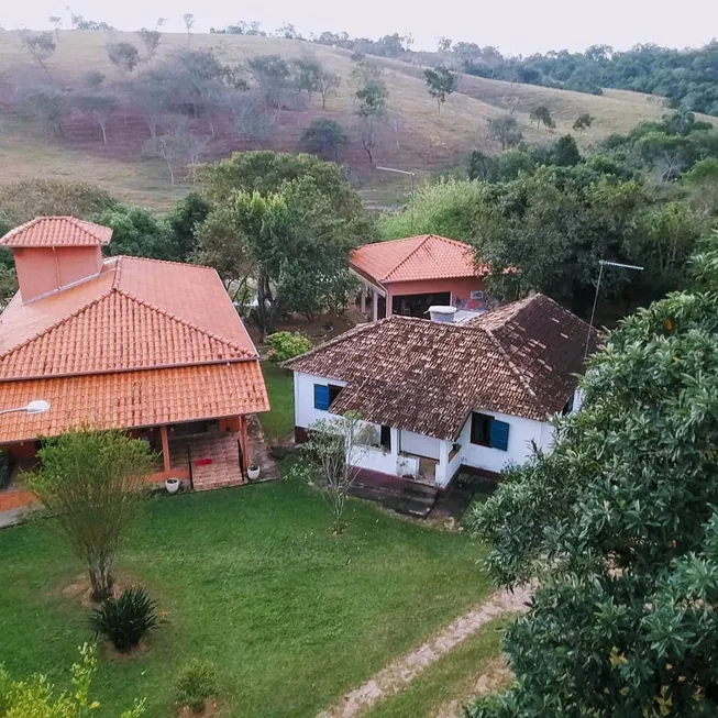 Foto 1 de Fazenda/Sítio com 8 Quartos à venda, 280000m² em Zona Rural, Cláudio