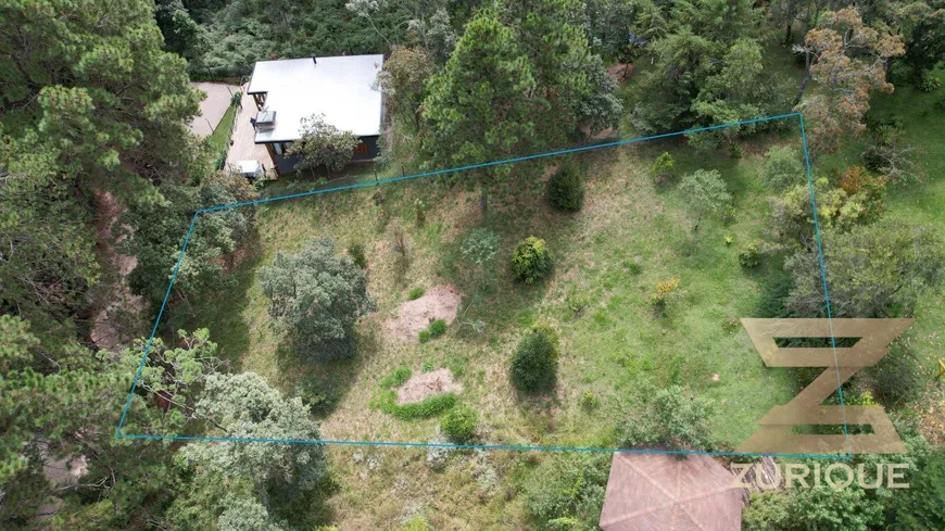 Foto 1 de Lote/Terreno à venda, 1000m² em , Campos do Jordão