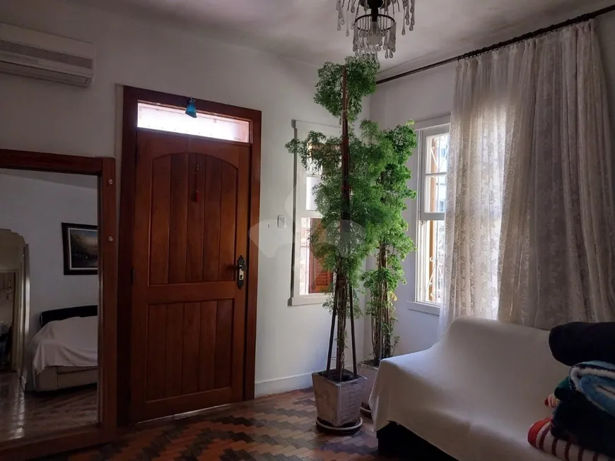 Foto 1 de Casa com 3 Quartos à venda, 360m² em Santana, Porto Alegre