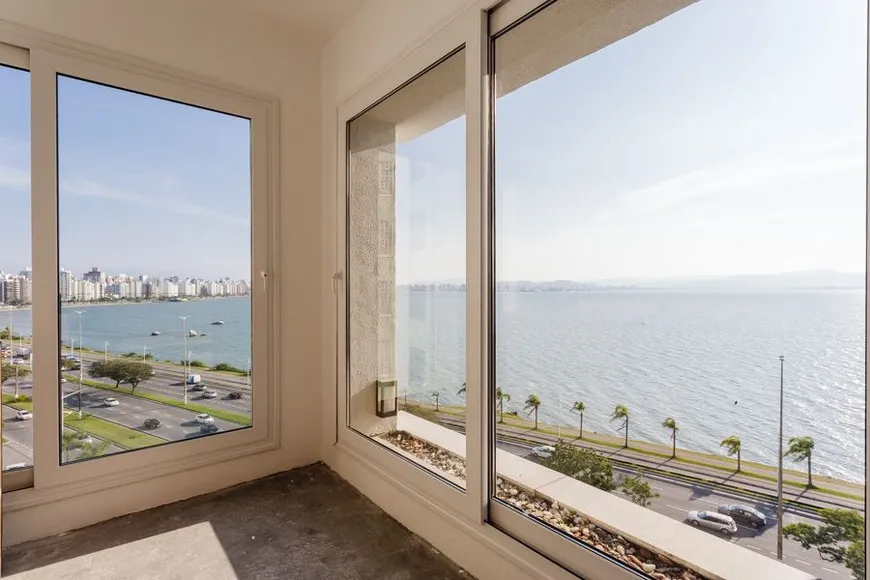 Foto 1 de Apartamento com 3 Quartos à venda, 282m² em Beira Mar, Florianópolis