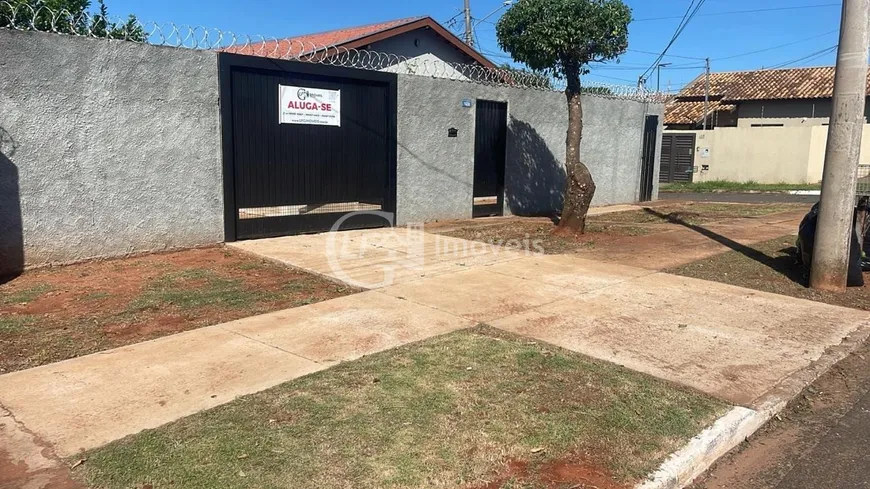 Foto 1 de Casa com 2 Quartos para alugar, 86m² em Jardim Montevideu, Campo Grande