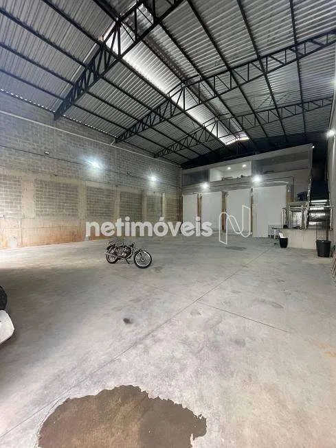 Foto 1 de Galpão/Depósito/Armazém à venda, 420m² em Manacás, Belo Horizonte