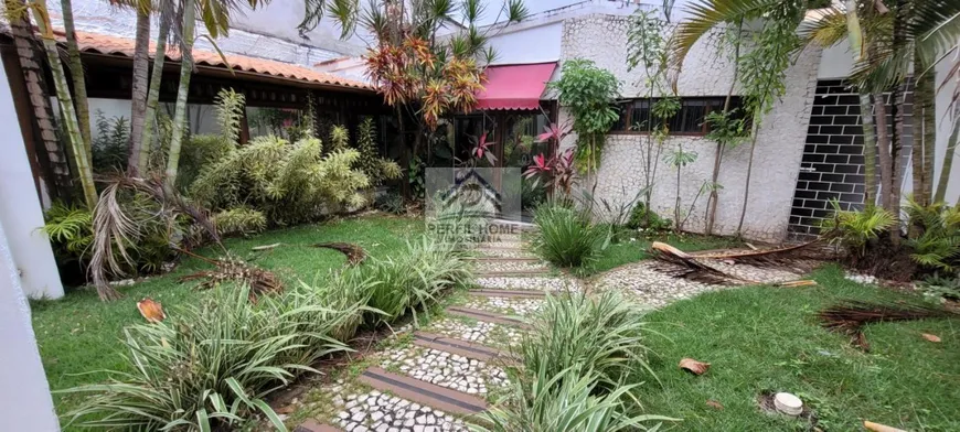 Foto 1 de Casa com 5 Quartos para alugar, 360m² em Pituba, Salvador