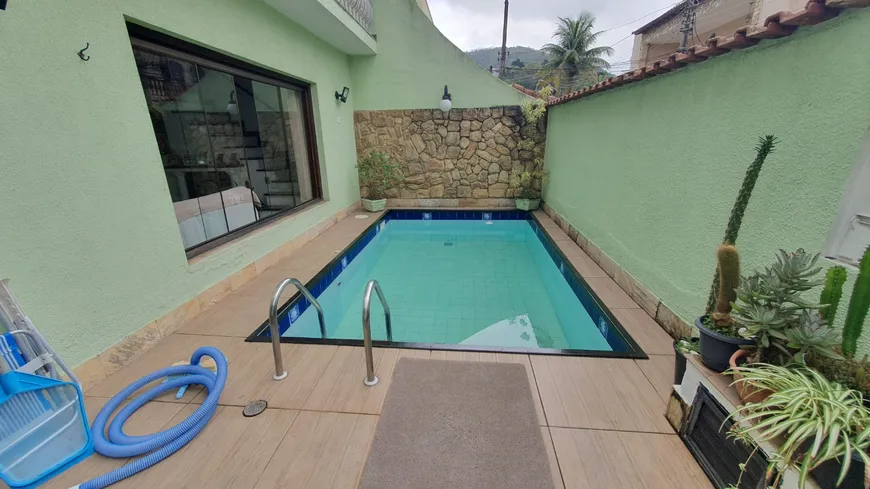 Foto 1 de Apartamento com 4 Quartos à venda, 174m² em Taquara, Rio de Janeiro