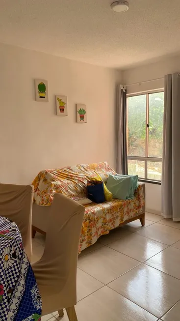 Foto 1 de Apartamento com 2 Quartos à venda, 44m² em Vida Nova, Lauro de Freitas