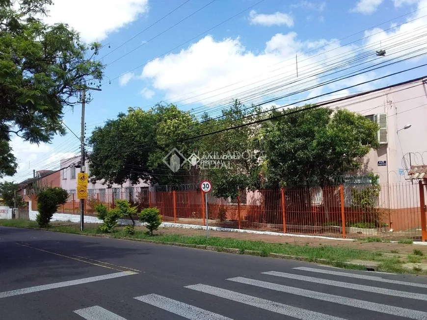 Foto 1 de Apartamento com 3 Quartos à venda, 70m² em Alto Teresópolis, Porto Alegre