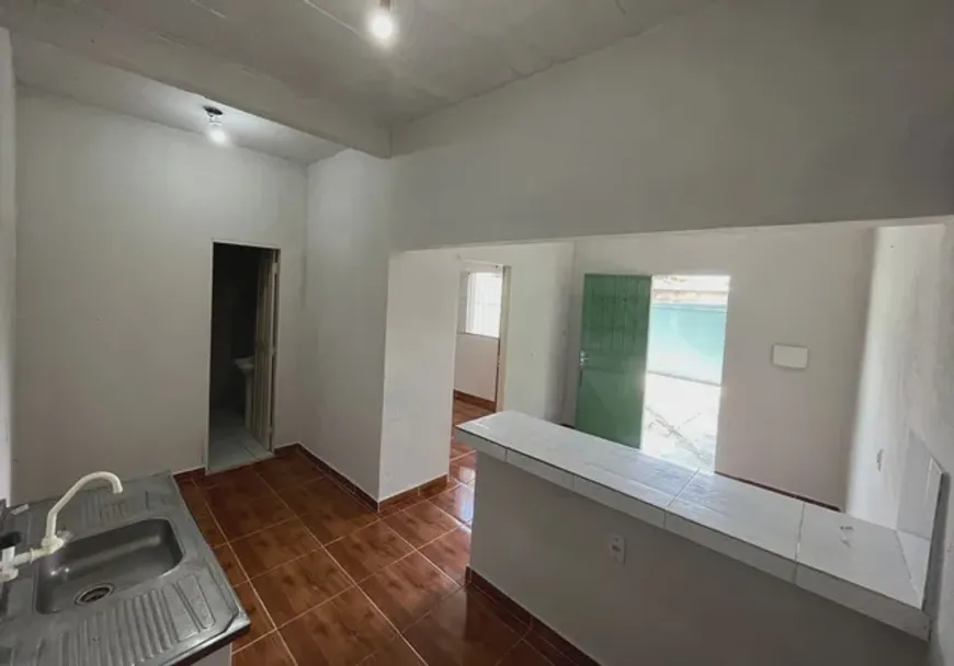 Foto 1 de Casa com 2 Quartos à venda, 45m² em Brotas, Salvador