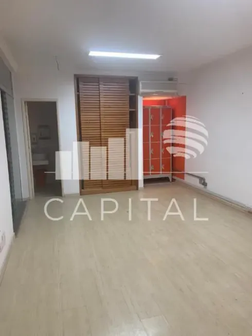 Foto 1 de Prédio Comercial para alugar, 240m² em Condominio Centro Comercial Alphaville, Barueri